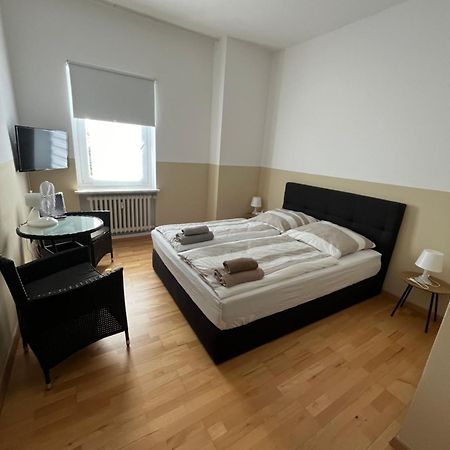 Doppelzimmer Mit Bad-Tv- 9 Meine Exteriér fotografie