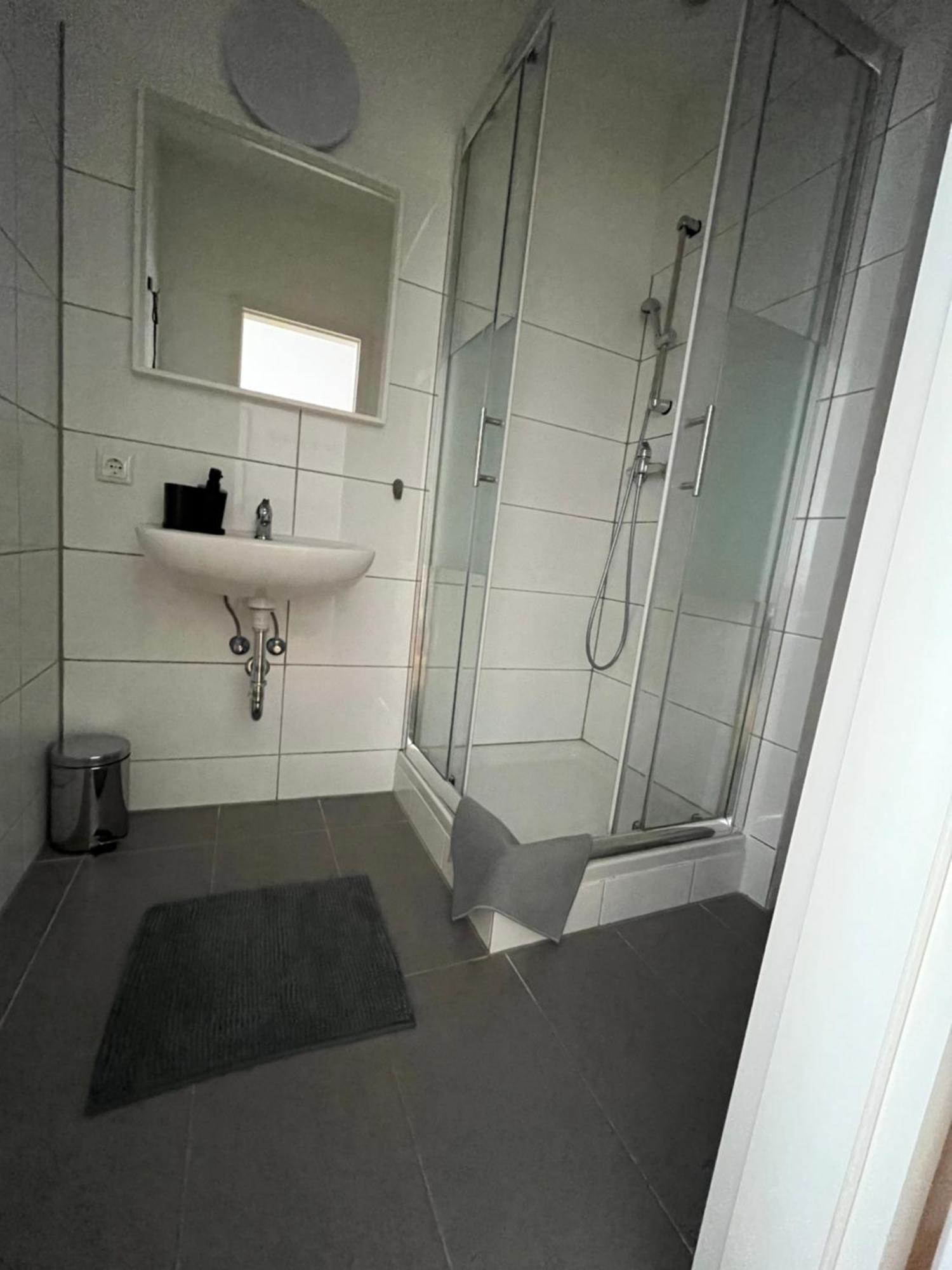 Doppelzimmer Mit Bad-Tv- 9 Meine Exteriér fotografie